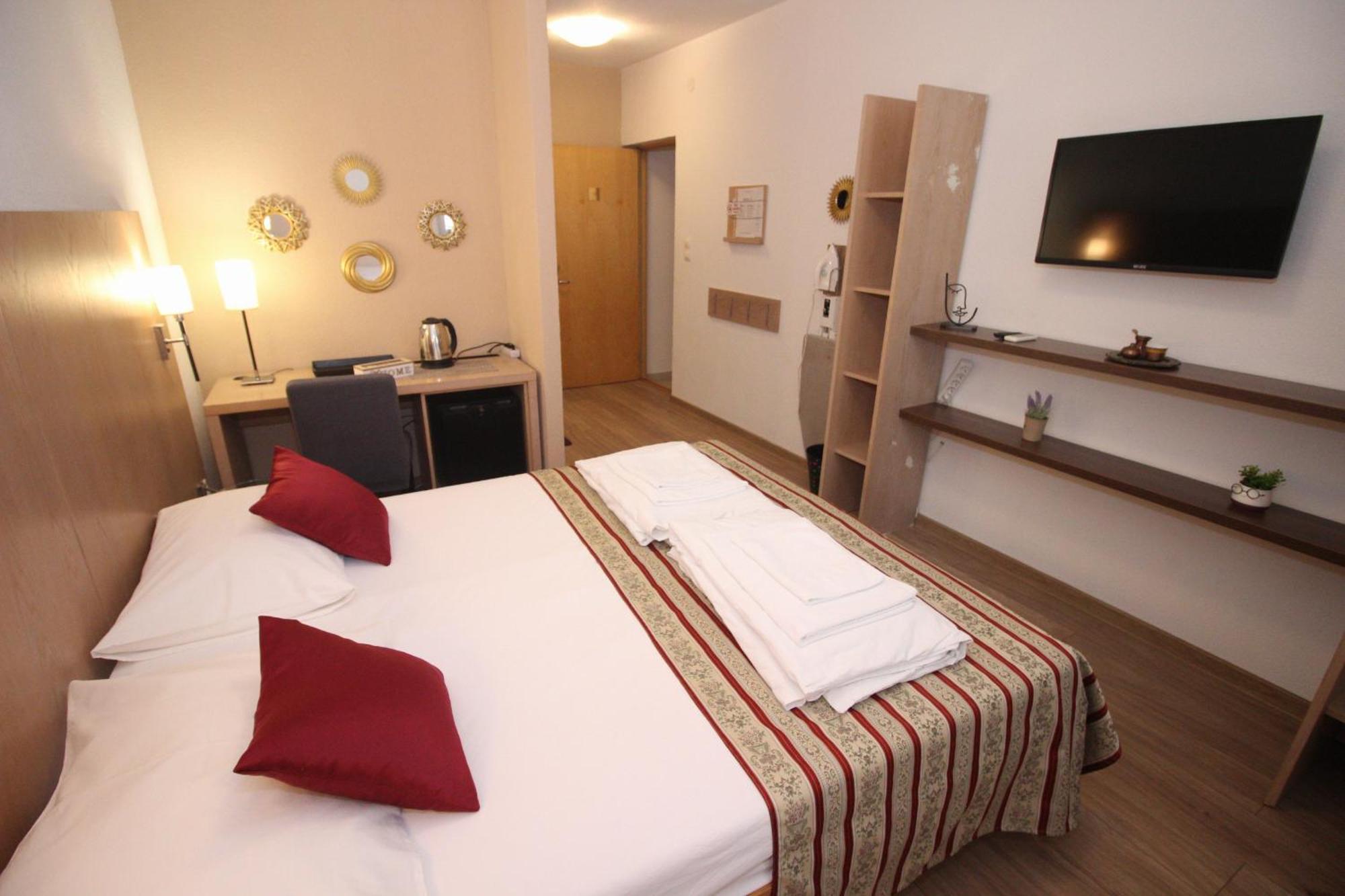 Villa Deny Mostar - With Free Parking Exterior photo